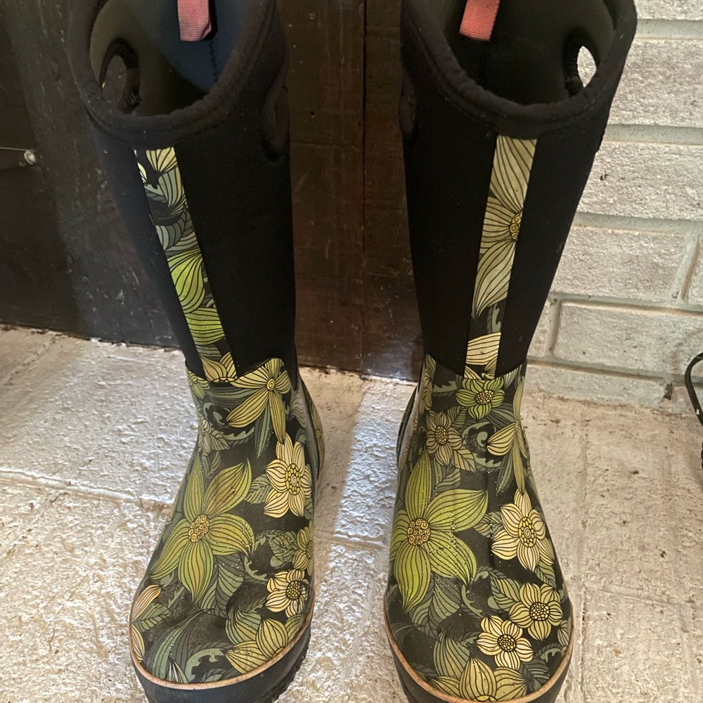 Winter boots